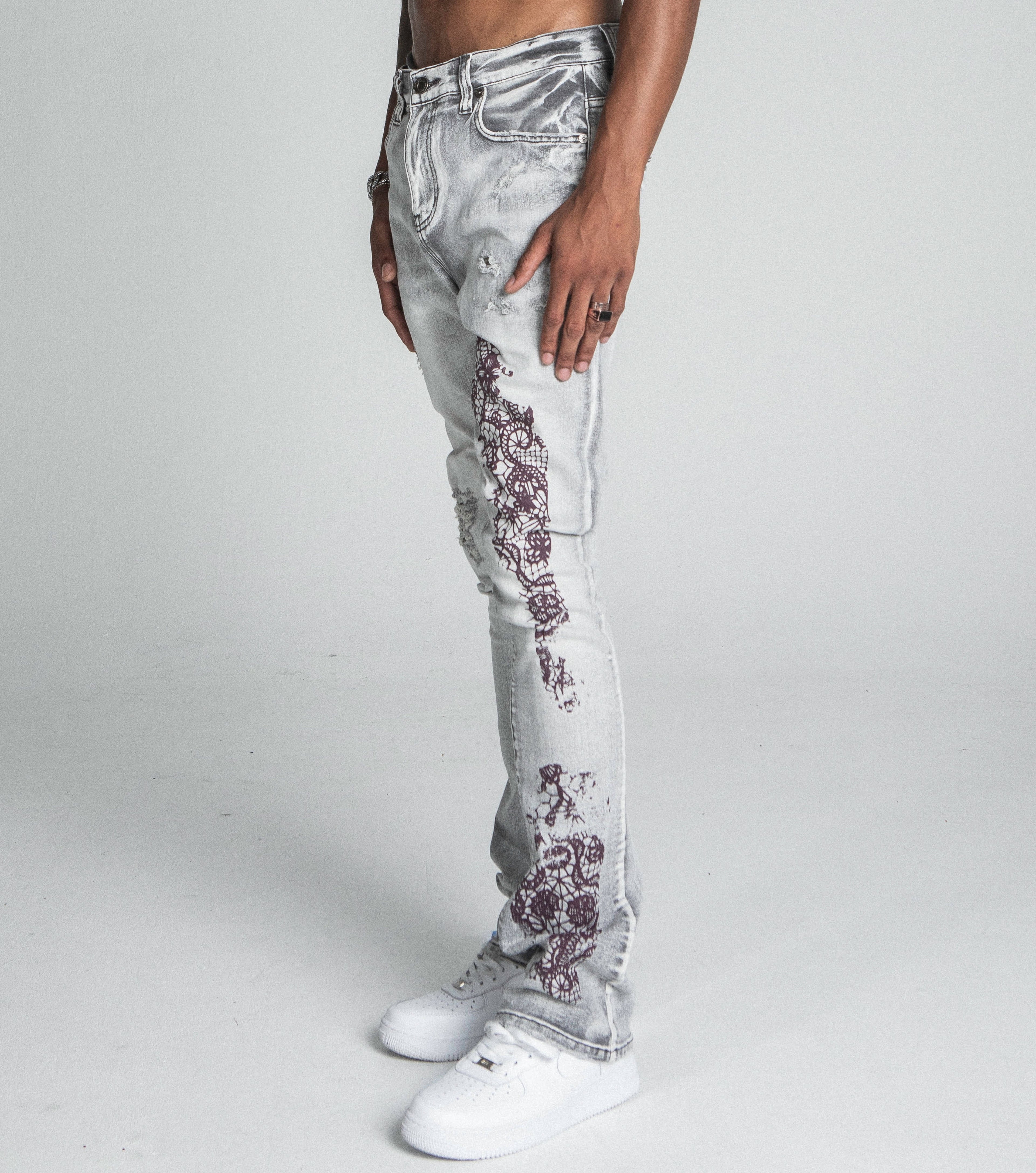 AJ27SK LACE FADED WASH STACKED JEANS