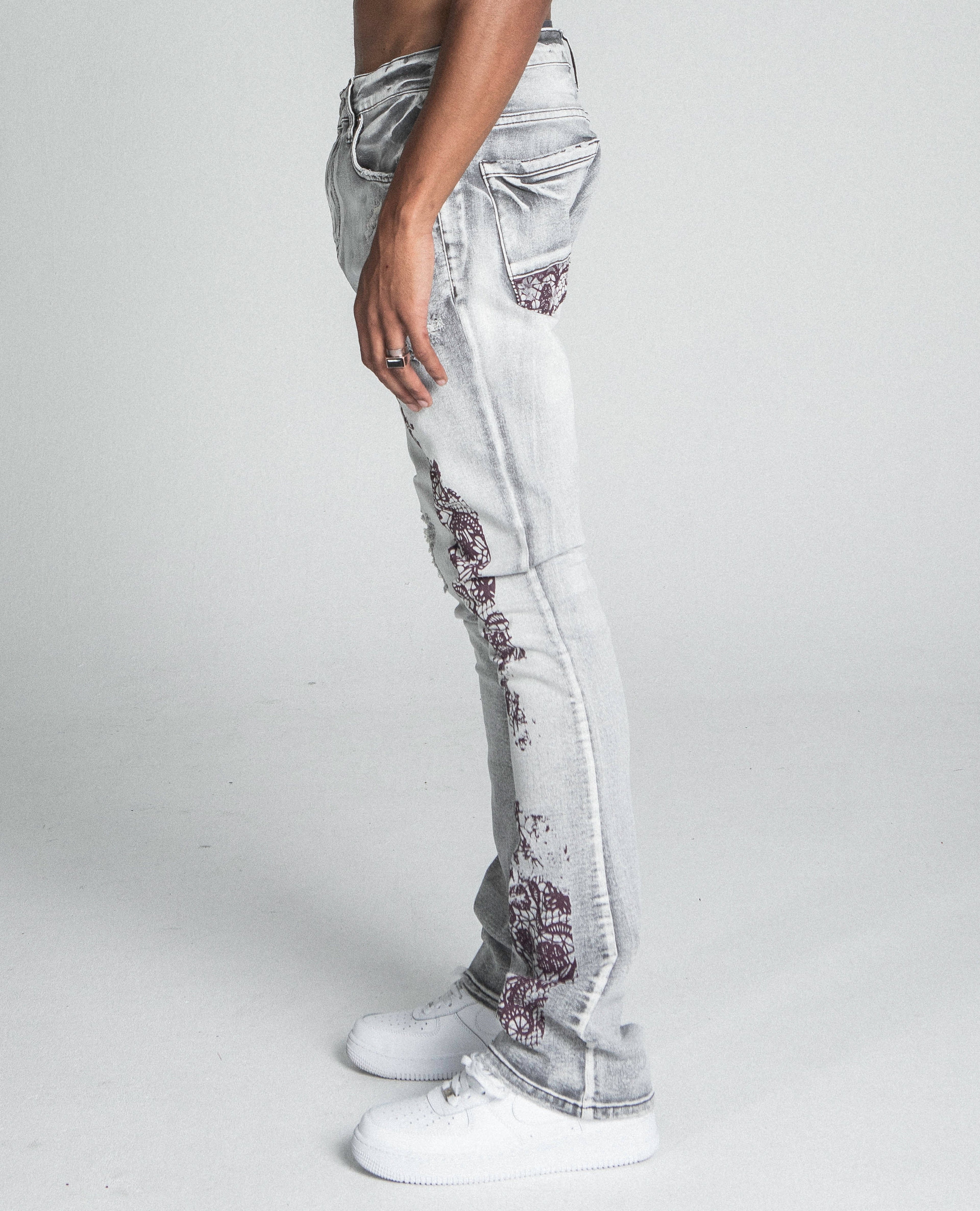 AJ27SK LACE FADED WASH STACKED JEANS