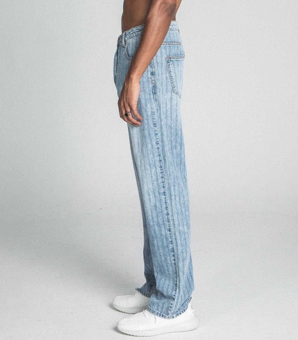 AJ01L-2 CLASSIC BLUE THREAD LINE LOOSE JEANS