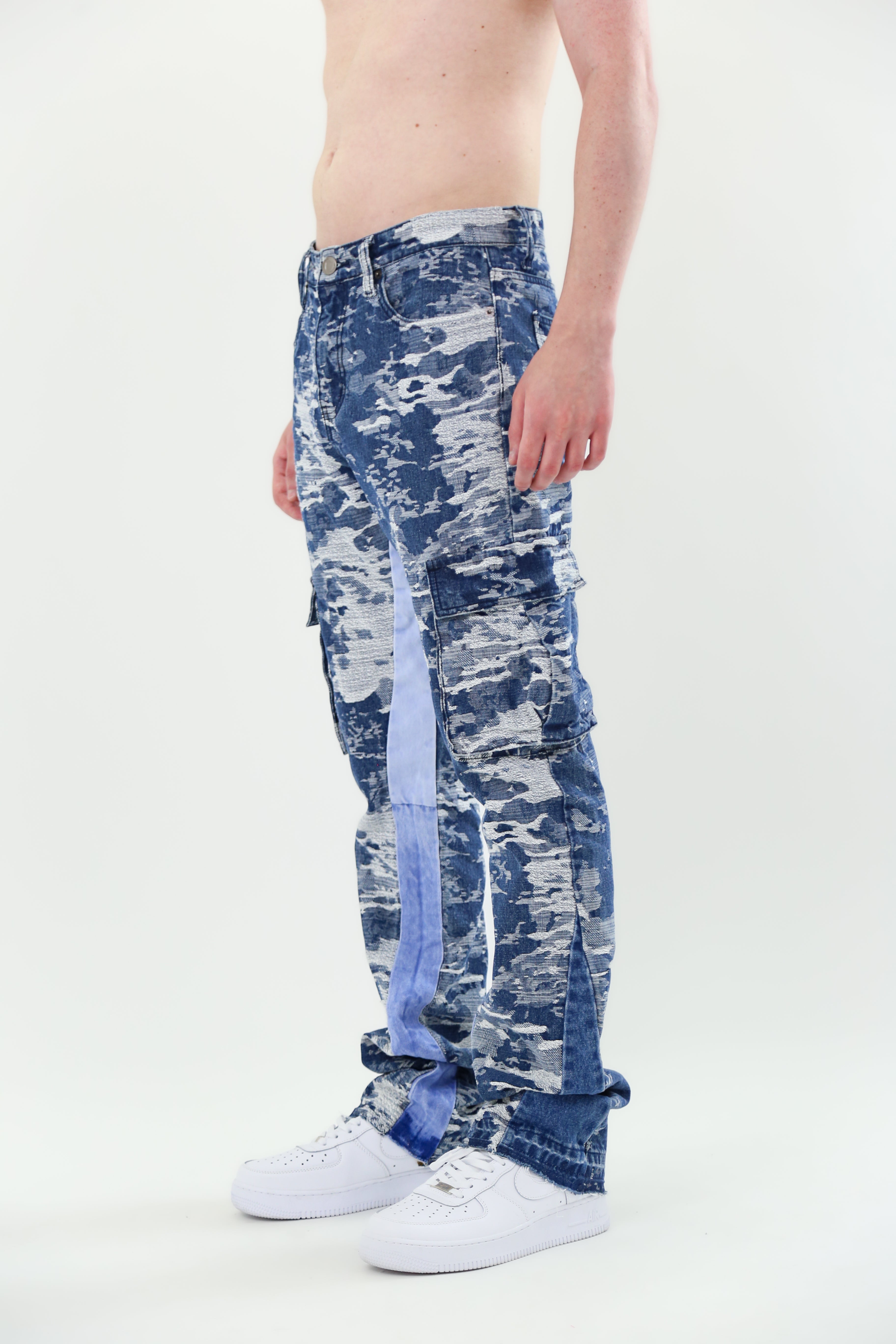 AJS695 BLUE CARGO JACQUARD STACKED JEANS