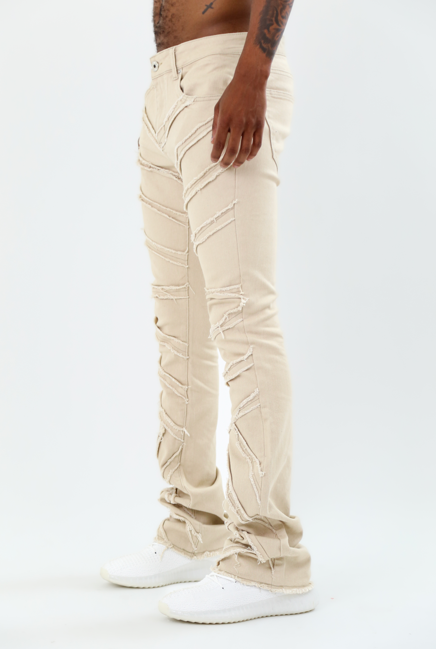 AJS410 SHREDDED STACKED JEANS